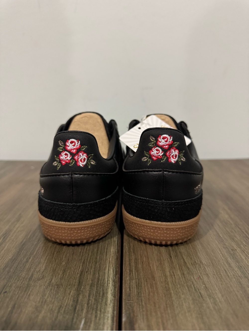 SKECHERS COURT & CLASSIC WOMEN SHOES - Picture 8 of 10